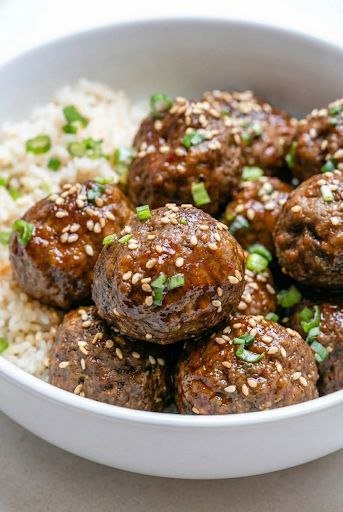 Air Fryer Honey Sriracha Meatballs (Sweet & Spicy Appetizer)