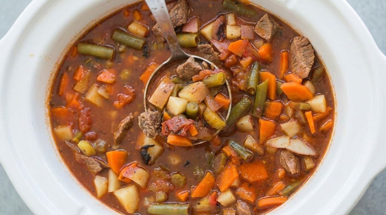 Slow Cooker Beef Vegetable Soup
